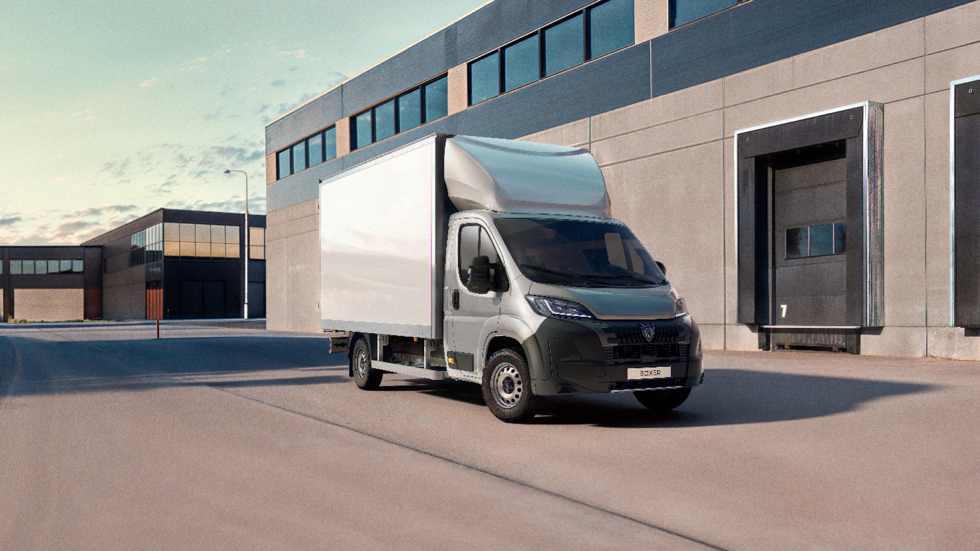 PEUGEOT Boxer Cargo Box front view